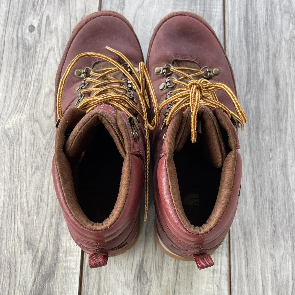 The North‎ Face Back-To-Berkeley Hiking Boots Men 7.5 Red Redux Leather WP Lace
